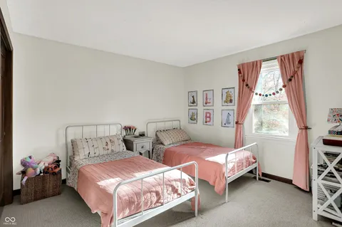 $599,900 | 95 Williamsburg Court, Zionsville, IN 46077