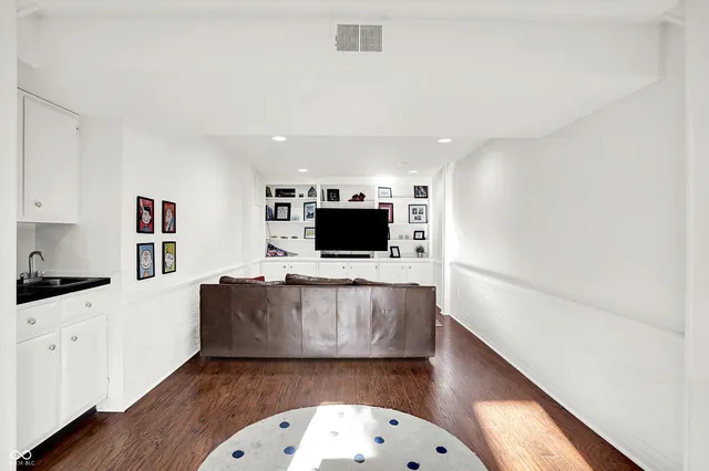 $599,900 | 95 Williamsburg Court, Zionsville, IN 46077