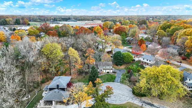 $599,900 | 95 Williamsburg Court, Zionsville, IN 46077