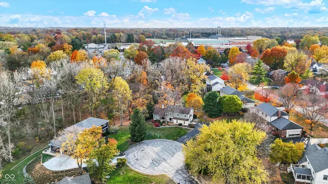 $599,900 | 95 Williamsburg Court, Zionsville, IN 46077