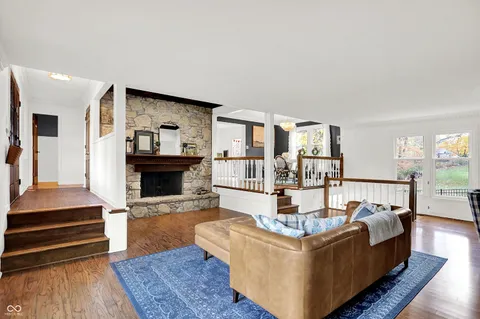 $599,900 | 95 Williamsburg Court, Zionsville, IN 46077