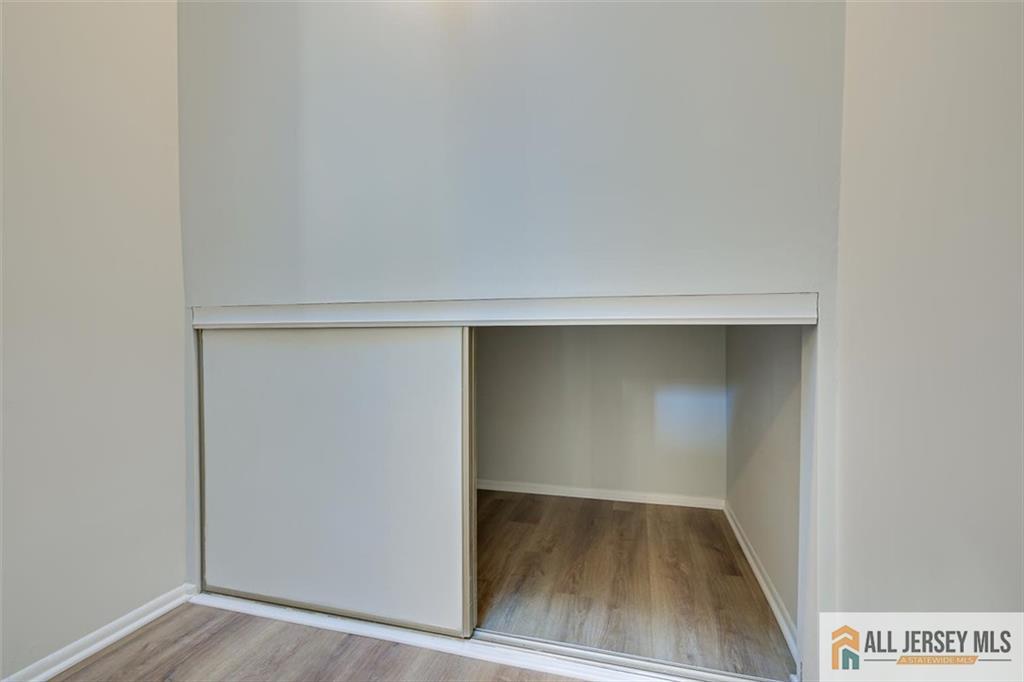 7107 Hana Road Edison, NJ 08817 - Photo 22 of 43