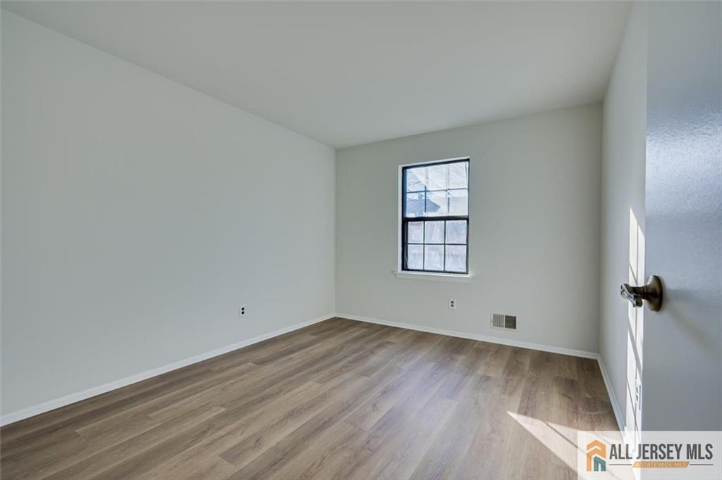 7107 Hana Road Edison, NJ 08817 - Photo 28 of 43