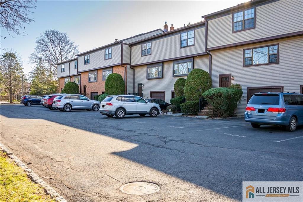 7107 Hana Road Edison, NJ 08817 - Photo 3 of 43