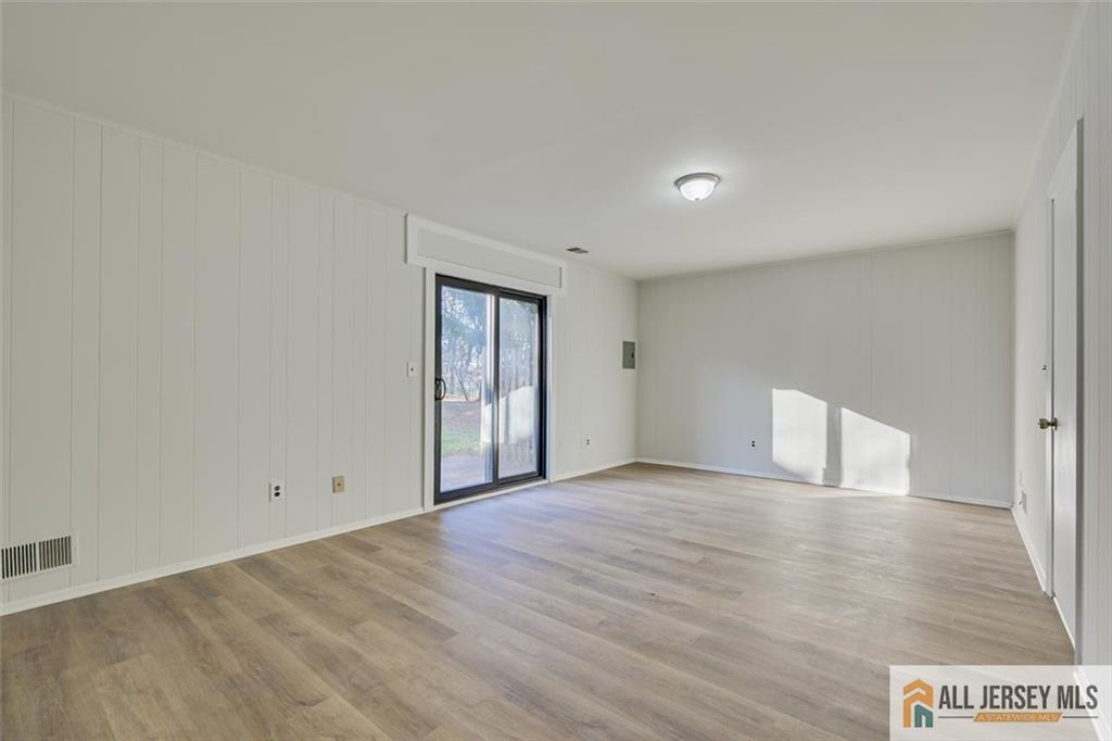 7107 Hana Road Edison, NJ 08817 - Photo 38 of 43