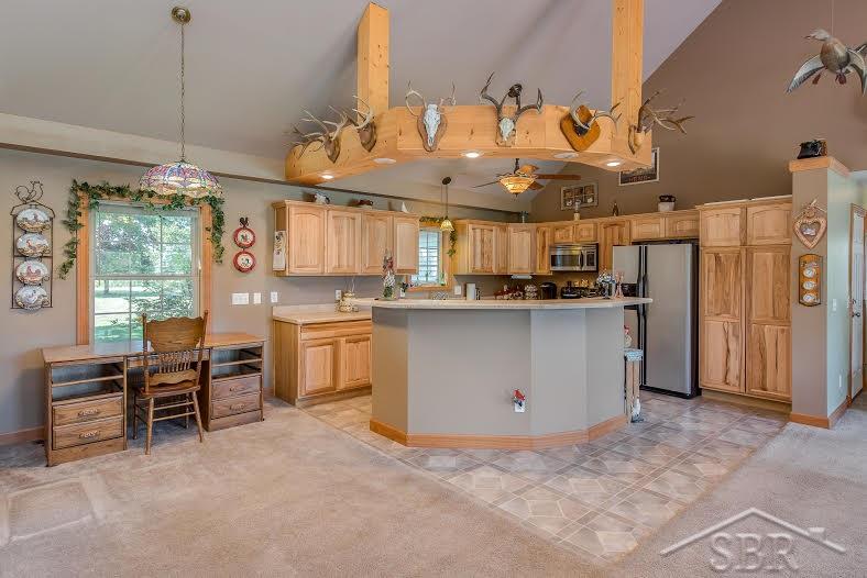 845 South Orr Road Hemlock, MI 48626 - Photo 6 of 23 31342292-5.JPG