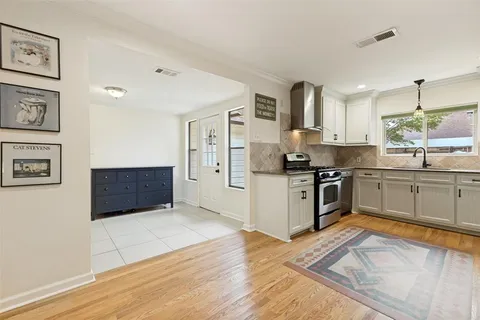 $599,000 | 9938 Losa Drive, Dallas, TX 75218