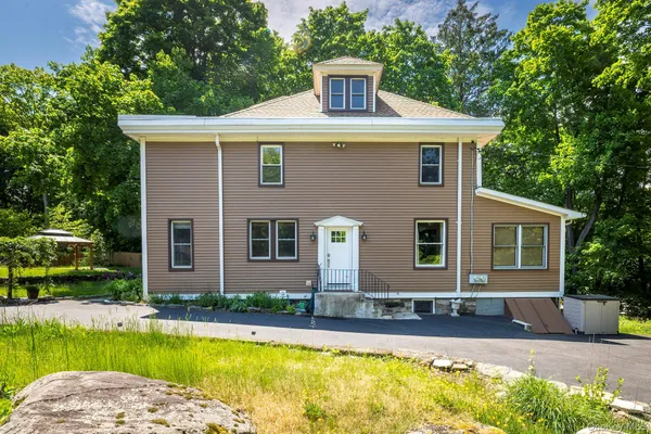 $3,200 | 65 Furnace Dock Road, Unit 2F, Croton-on-Hudson, NY 10520