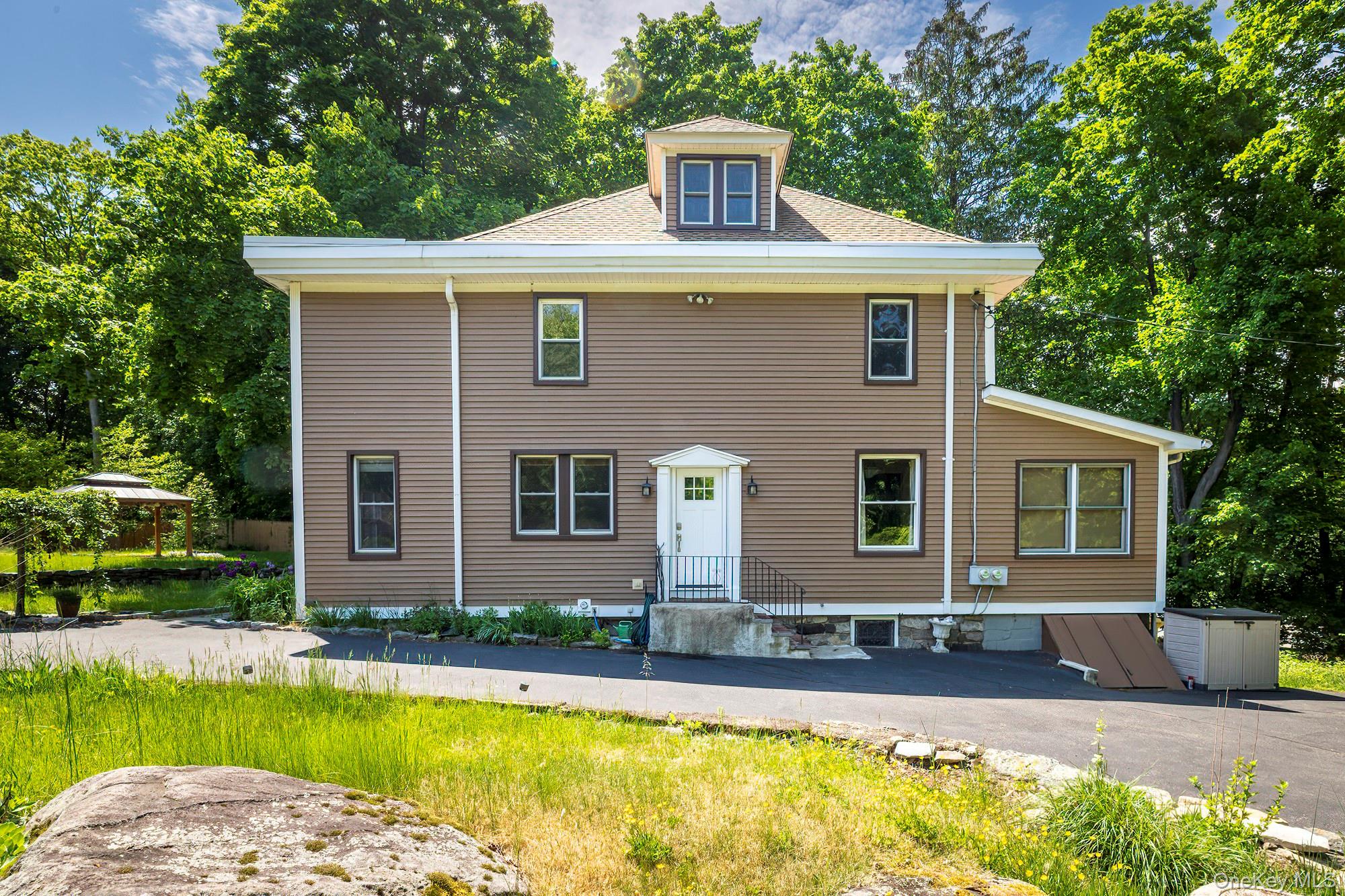 Welcome to 65 Furnace Dock Road, Unit 2F