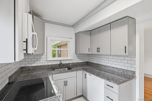 $3,200 | 65 Furnace Dock Road, Unit 2F, Croton-on-Hudson, NY 10520