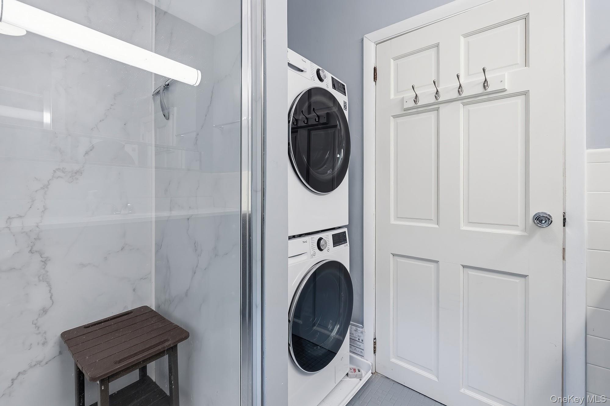 65 Furnace Dock Road, Unit 2F Croton-on-Hudson, NY 10520 - Photo 13 of 26 Bathroom with Laundry