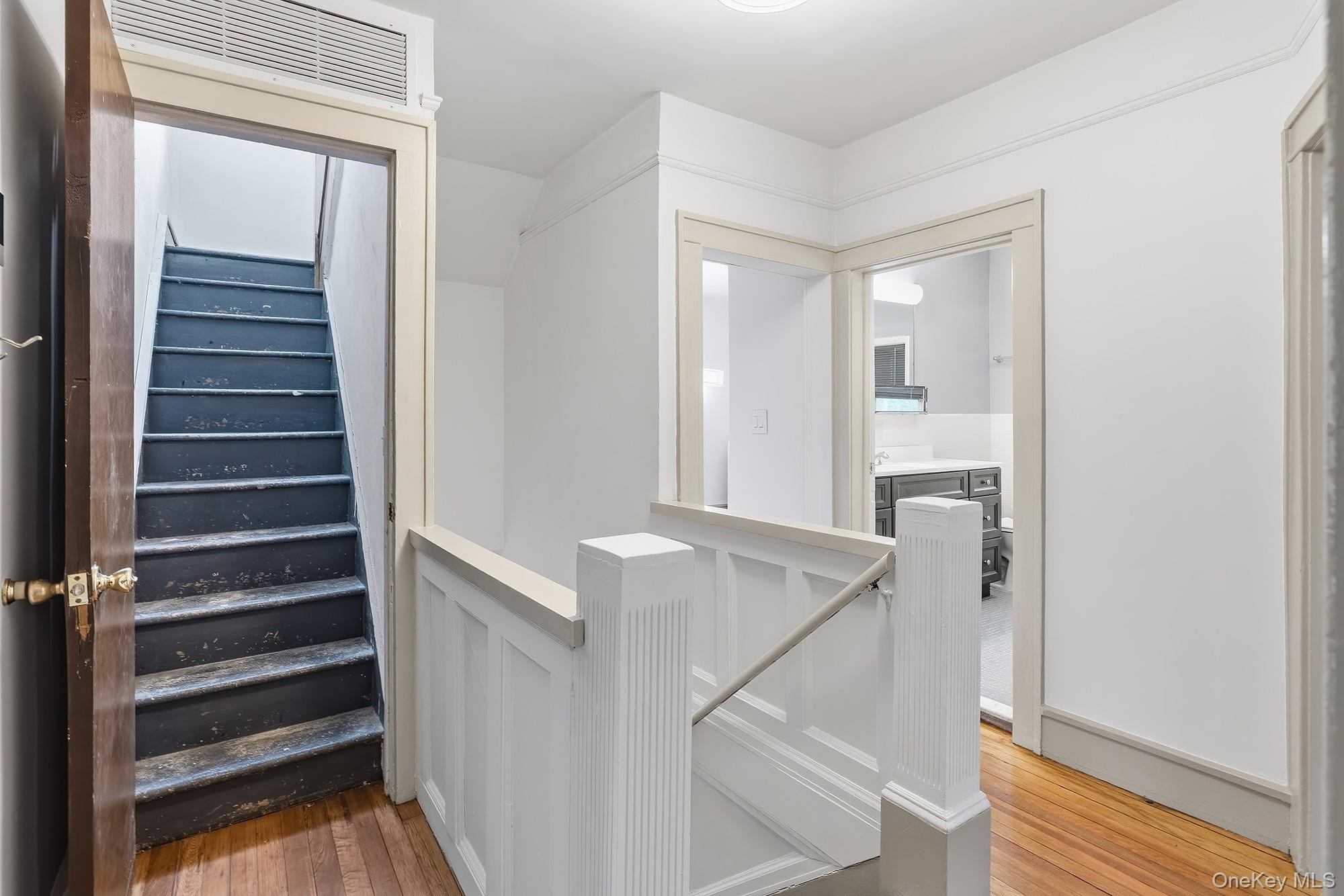 65 Furnace Dock Road, Unit 2F Croton-on-Hudson, NY 10520 - Photo 14 of 26 Hallway