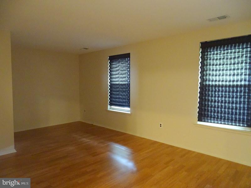 1606 Coventry Place Clementon, NJ 08021 - Photo 5 of 5 Gallery Image 5