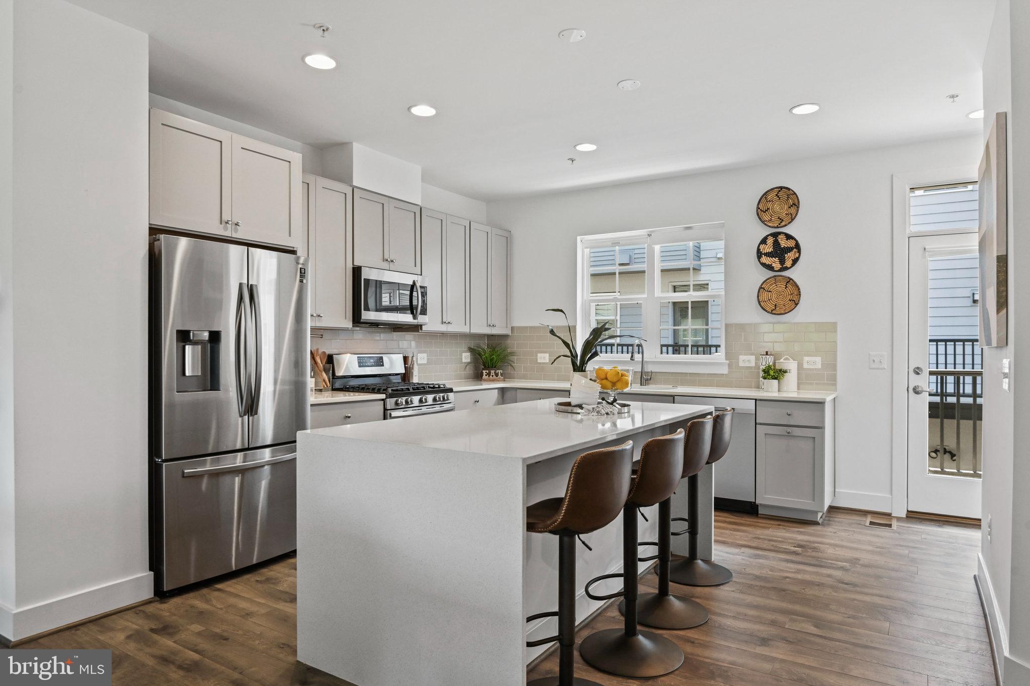 11307 Reston Station Boulevard Reston, VA 20190 - Photo 9 of 42 Waterfall counters