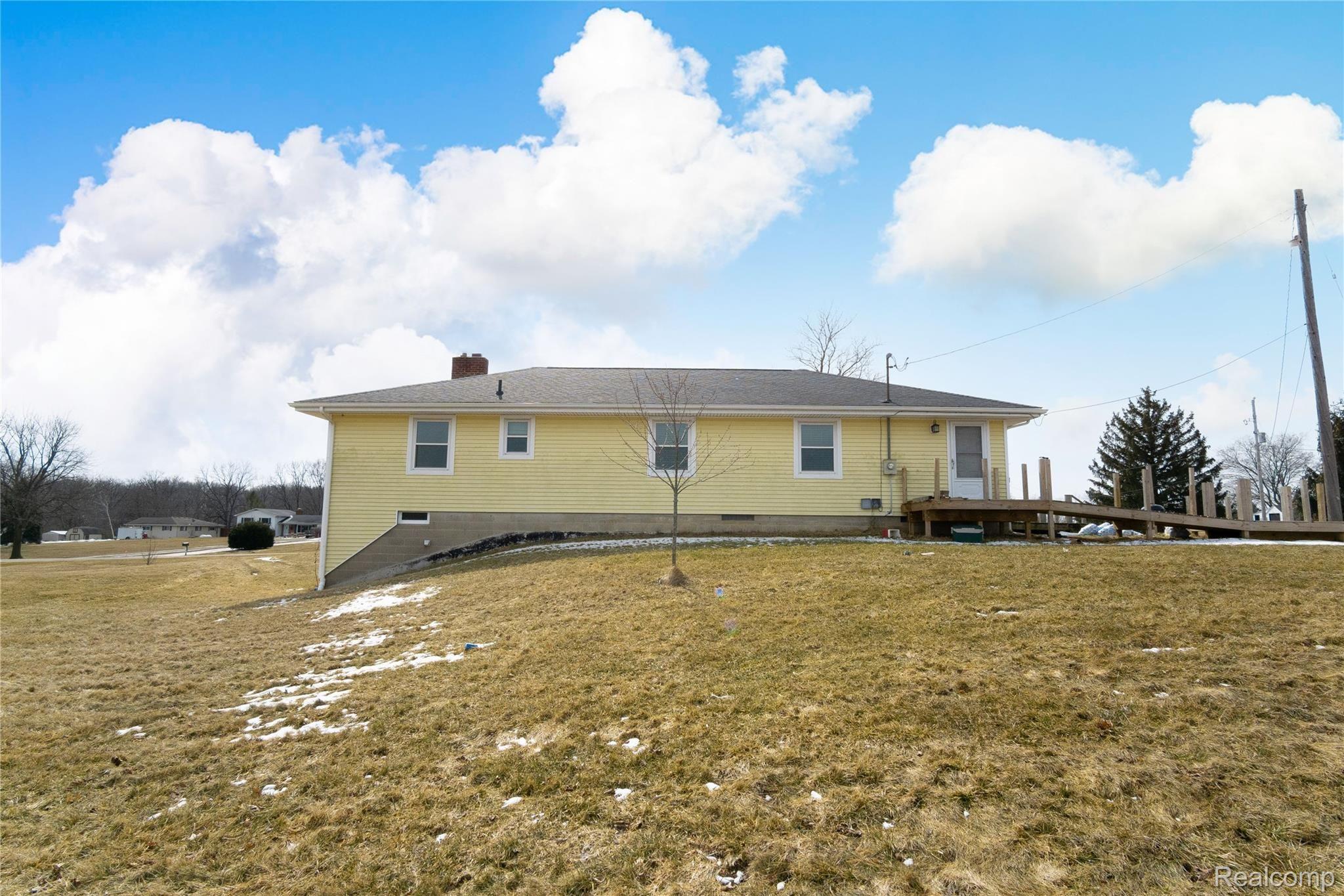 10141 Lehring Road Byron, MI 48418 - Photo 16 of 18 Exteriors (7 of 14).jpg