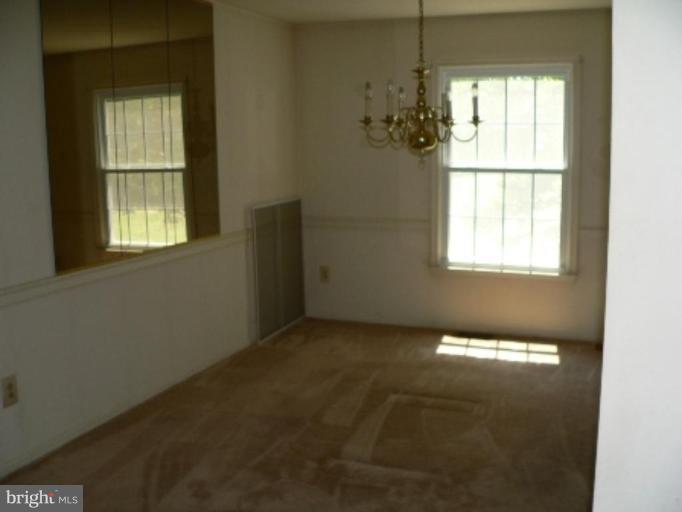 168 Peyton Road Sterling, VA 20165 - Photo 4 of 8 Dining Room