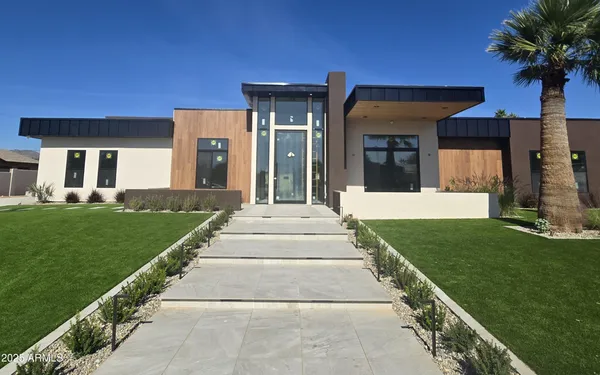 $5,199,999 | 4332 East Vermont Avenue, Phoenix, AZ 85018