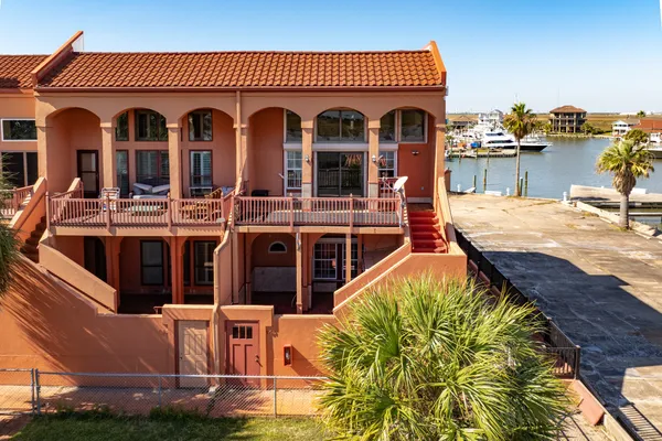 $284,999 | 411 Sailfish Lane, Unit 101, Freeport, TX 77541