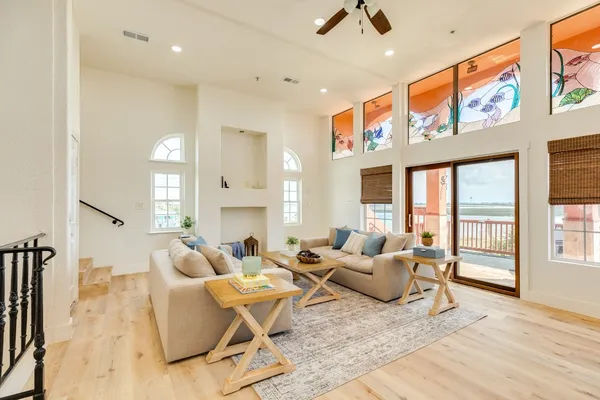 $284,999 | 411 Sailfish Lane, Unit 101, Freeport, TX 77541