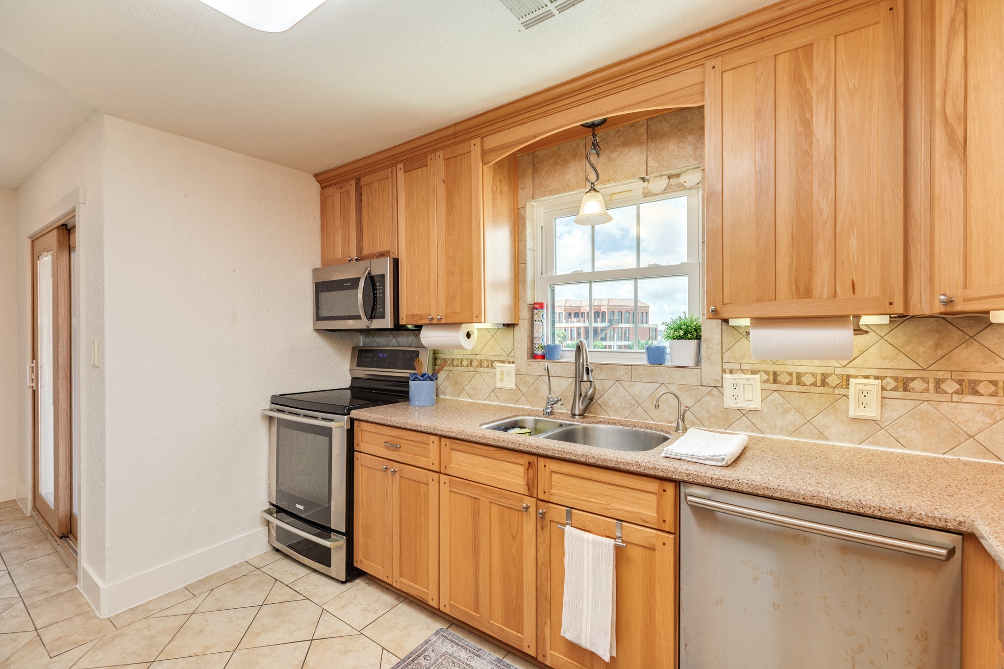 411 Sailfish Lane, Unit 101 Freeport, TX 77541 - Photo 18 of 40