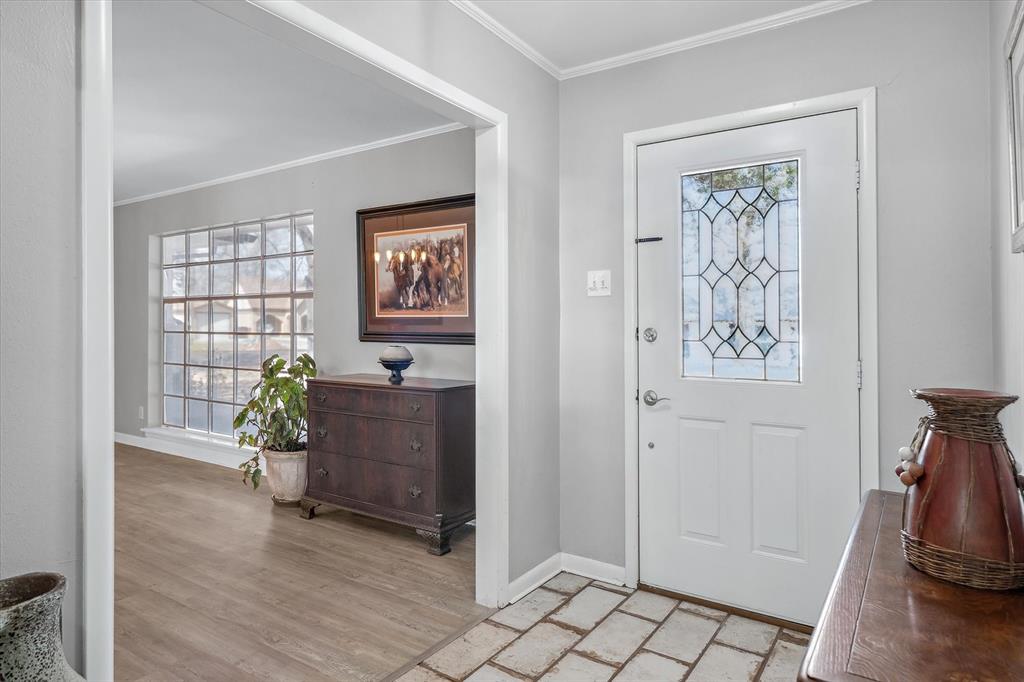 103 Brandon Street Edgewood, TX 75117 - Photo 10 of 29 a living room with furniture and a window