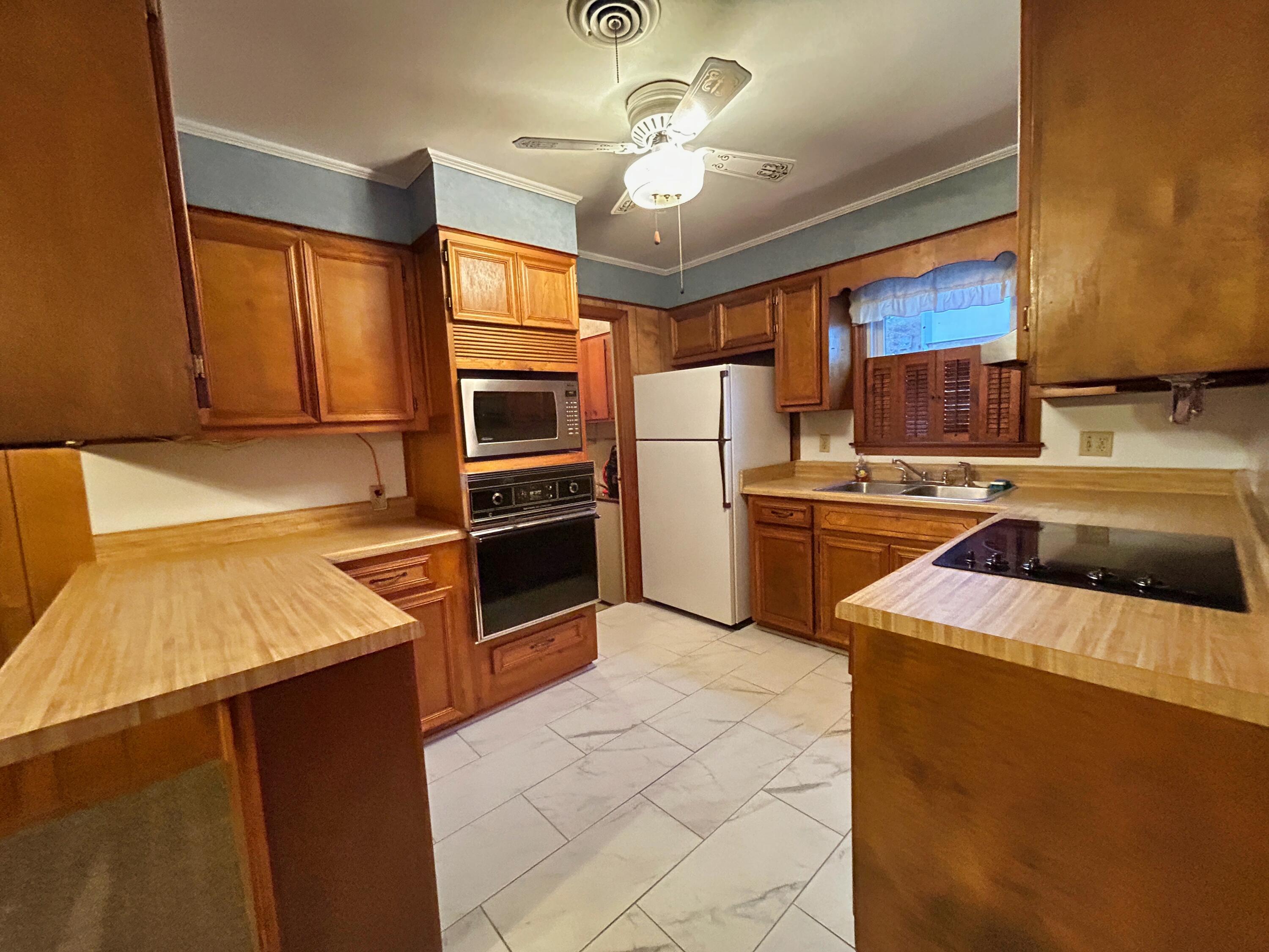 2323 Ridge Road Augusta, GA 30906 - Photo 3 of 15 ridge_kitchen