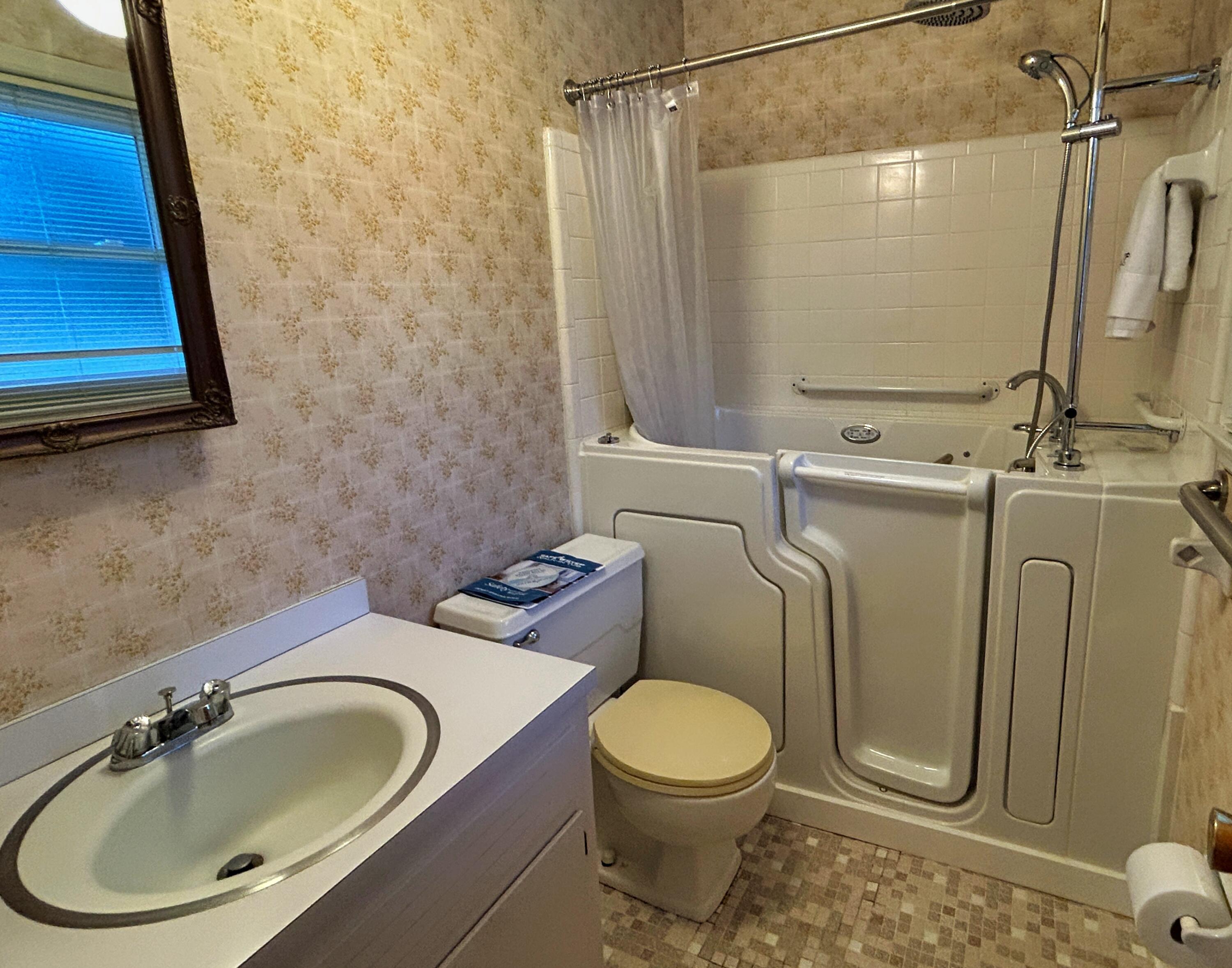 2323 Ridge Road Augusta, GA 30906 - Photo 7 of 15 mbath1