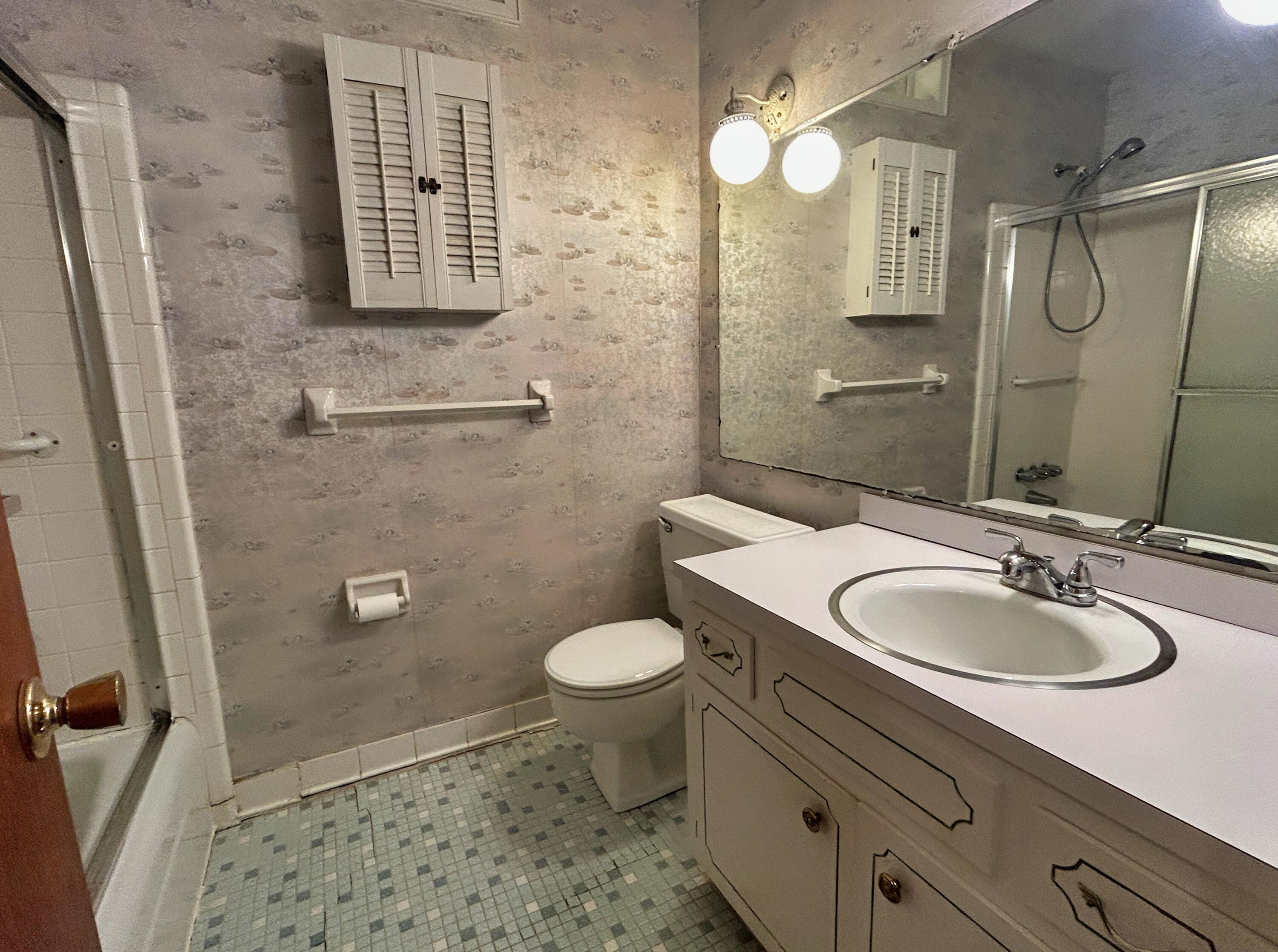 2323 Ridge Road Augusta, GA 30906 - Photo 10 of 15 ridge_bath1