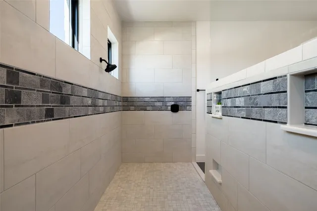 $2,295,000 | 205 South S Flat, Johnson City, TX 78636