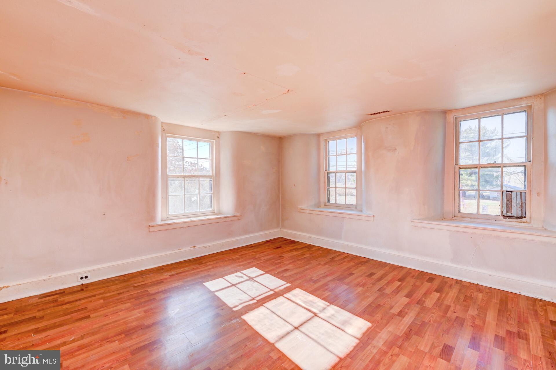 1086 Durham Road Newtown, PA 18940 - Photo 17 of 40