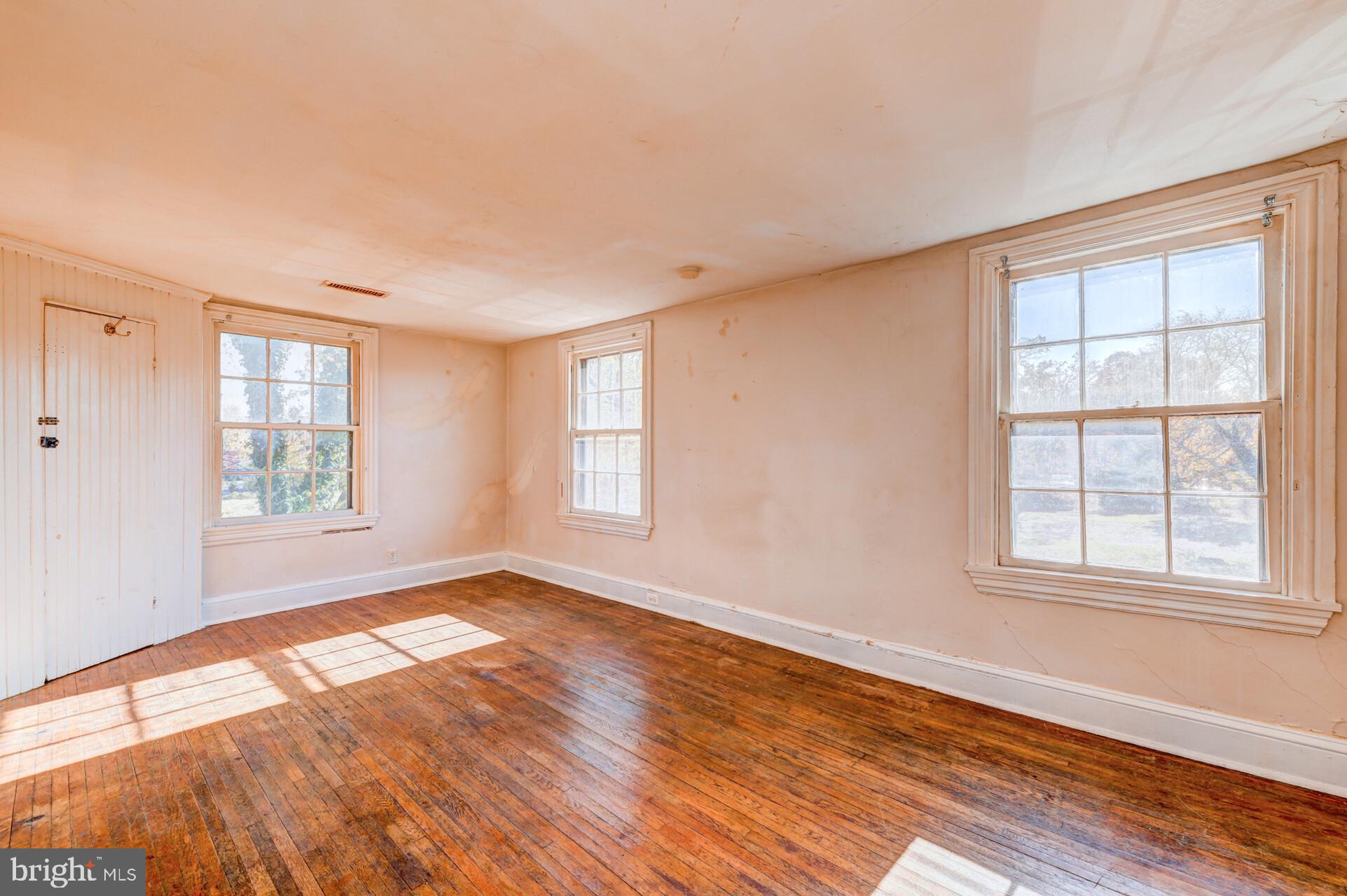 1086 Durham Road Newtown, PA 18940 - Photo 19 of 40