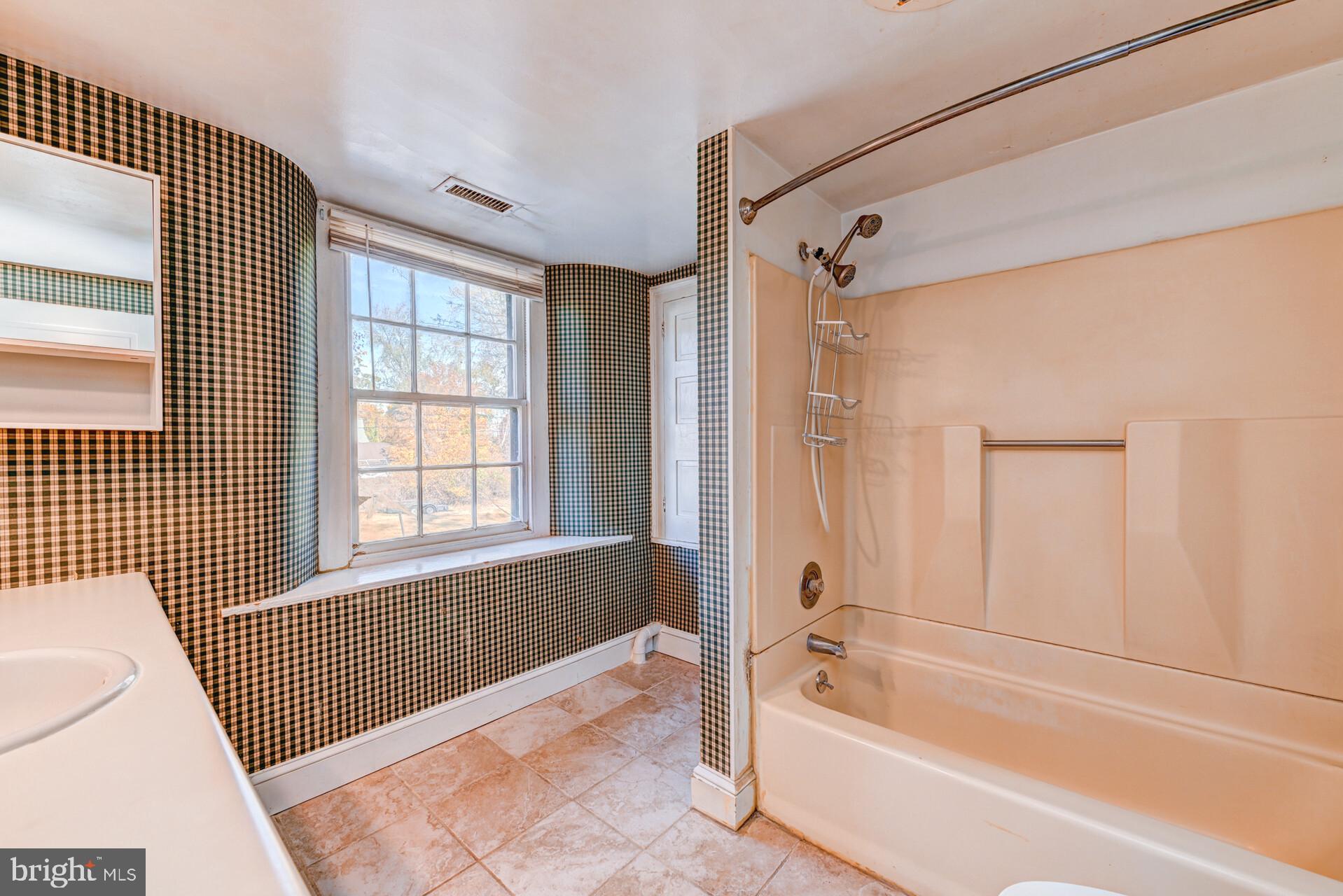 1086 Durham Road Newtown, PA 18940 - Photo 26 of 40