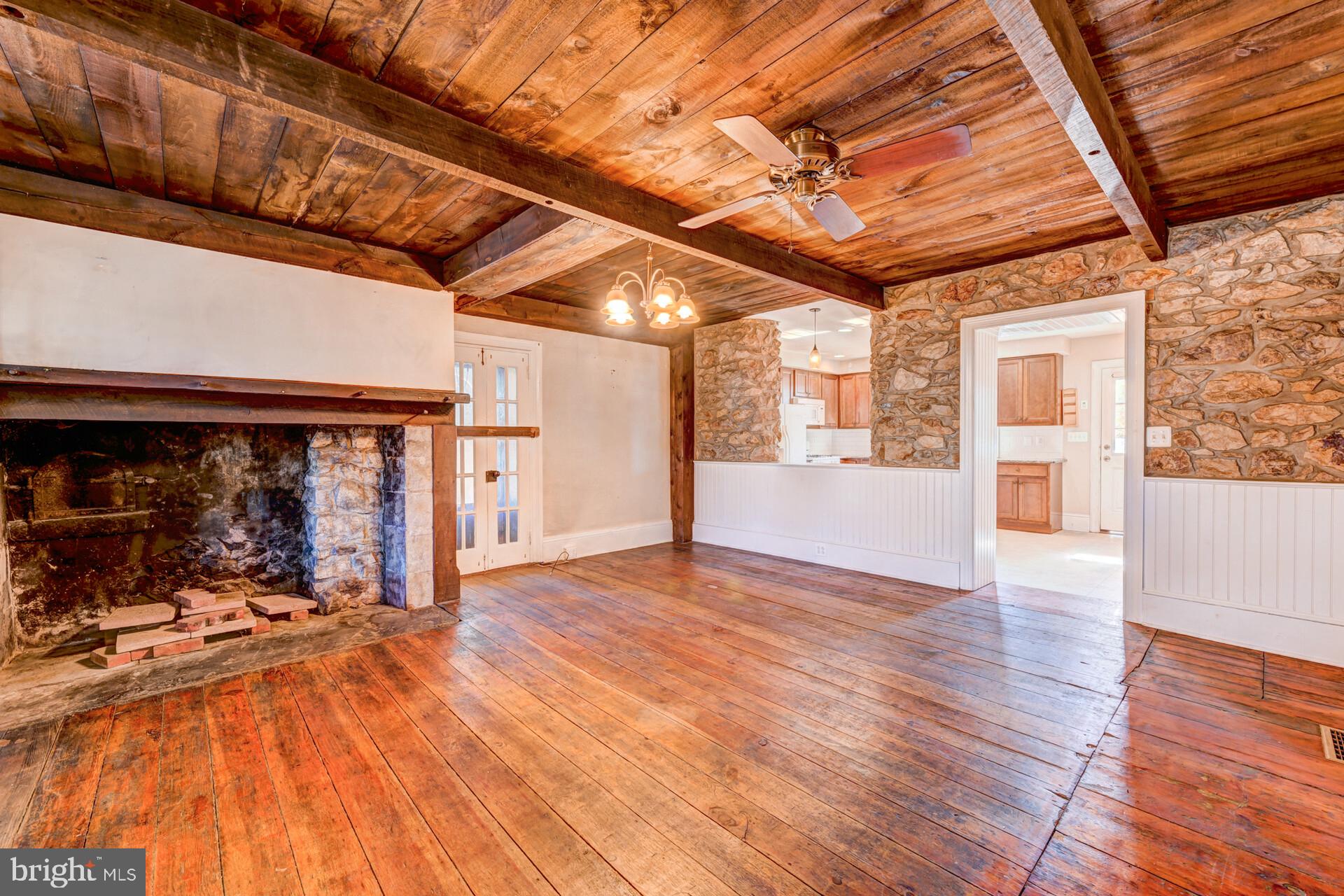 1086 Durham Road Newtown, PA 18940 - Photo 8 of 40