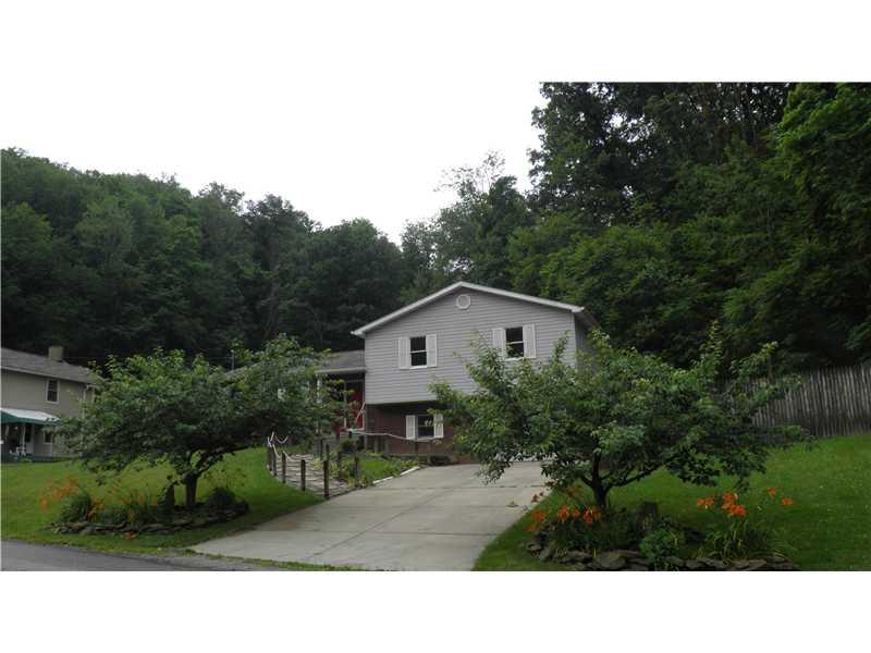 1180 Gypsy Glen Road Beaver, PA 15009 - Photo 1 of 13 Exterior Front.
