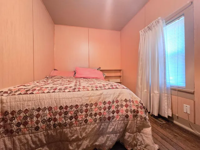 $90,000 | 425 South East Street, Plainfield, WI 54966