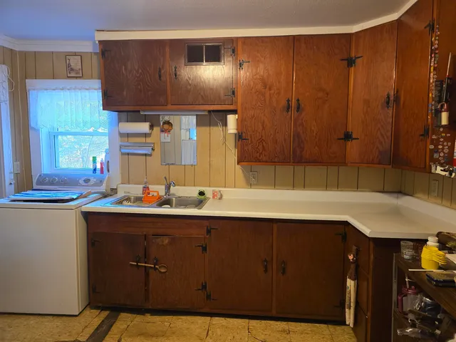 $90,000 | 425 South East Street, Plainfield, WI 54966