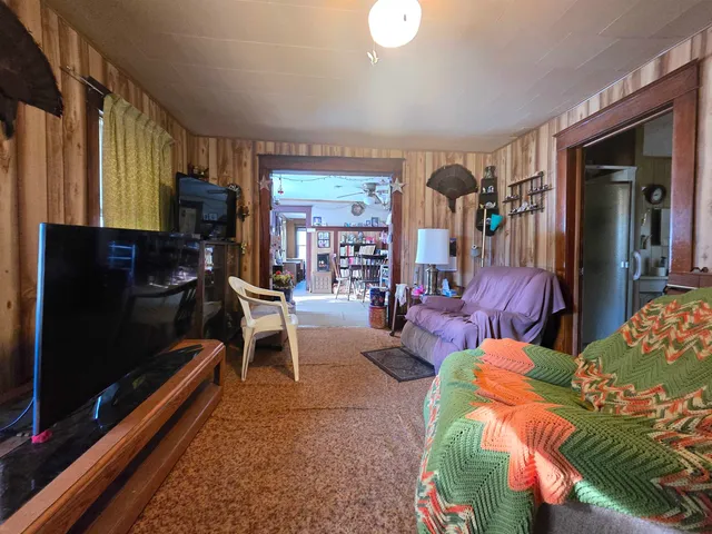 $90,000 | 425 South East Street, Plainfield, WI 54966