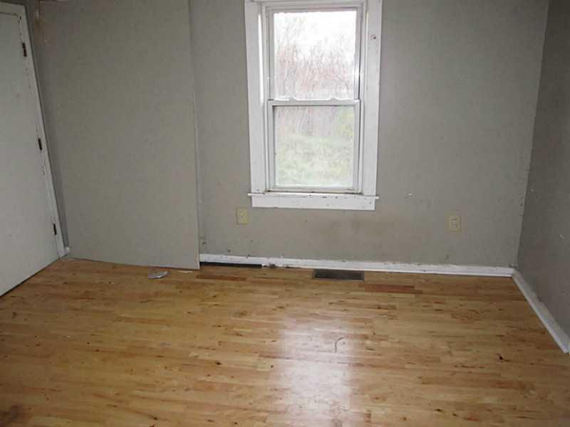 171 Bowden Point Road Prospect, ME 04981 - Photo 8 of 22 Living Room.