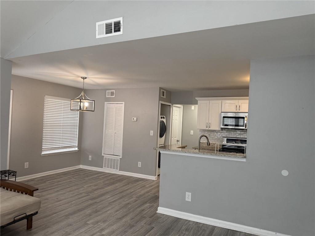 105 Hawkstone Way Alpharetta, GA 30022 - Photo 10 of 23 a room with a sink and a window