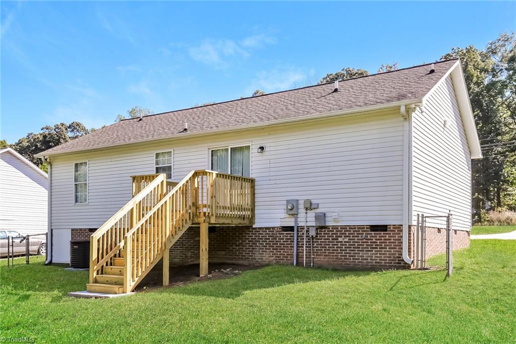 305 Albertson Road Thomasville, NC 27360 - Photo 14 of 16