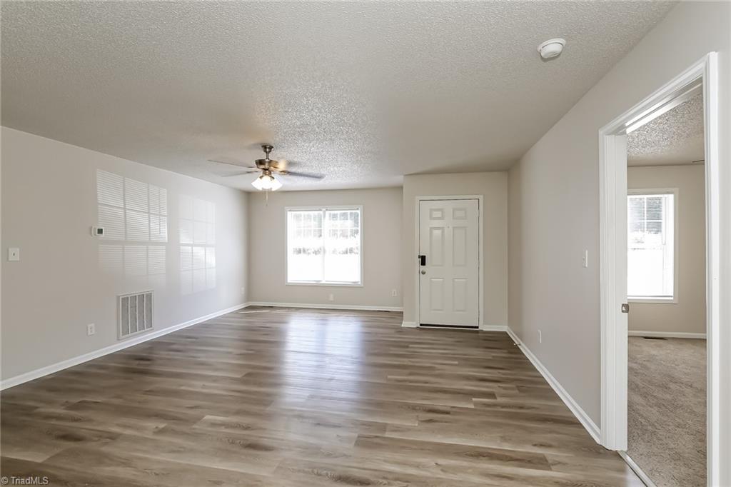 305 Albertson Road Thomasville, NC 27360 - Photo 5 of 16