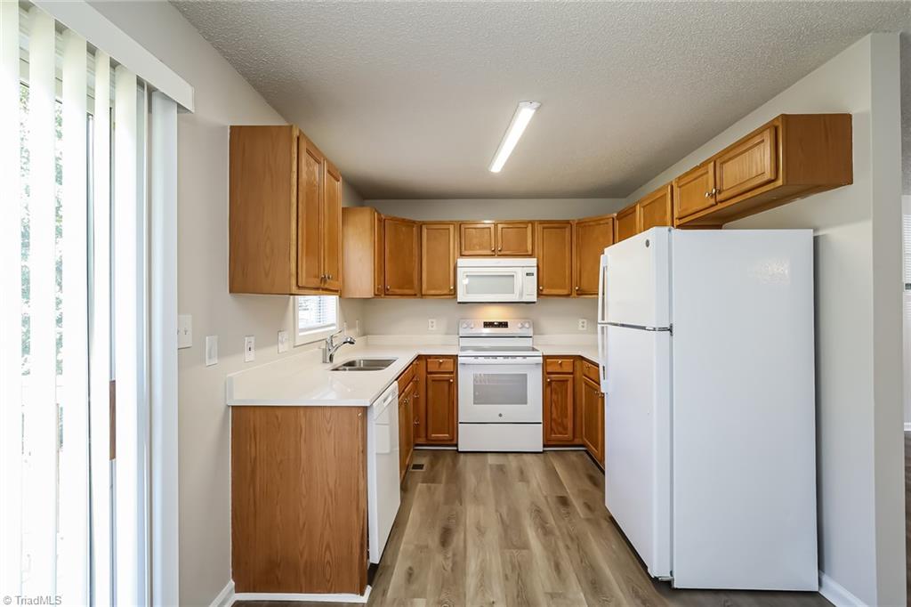 305 Albertson Road Thomasville, NC 27360 - Photo 8 of 16