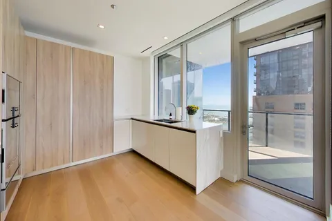 $2,075,000 | 363 East Wacker Drive, Unit 3109, Chicago, IL 60601
