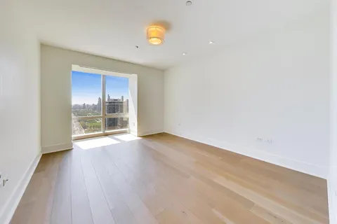 $2,075,000 | 363 East Wacker Drive, Unit 3109, Chicago, IL 60601