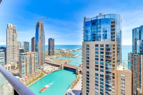 $2,075,000 | 363 East Wacker Drive, Unit 3109, Chicago, IL 60601
