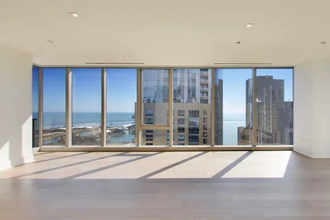 $2,075,000 | 363 East Wacker Drive, Unit 3109, Chicago, IL 60601