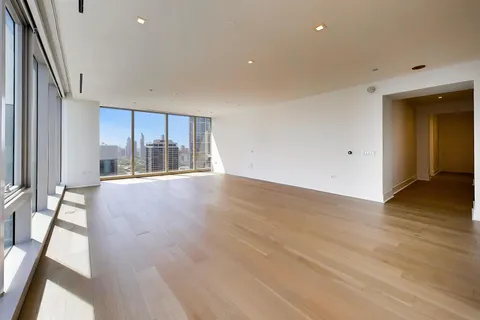 $2,075,000 | 363 East Wacker Drive, Unit 3109, Chicago, IL 60601