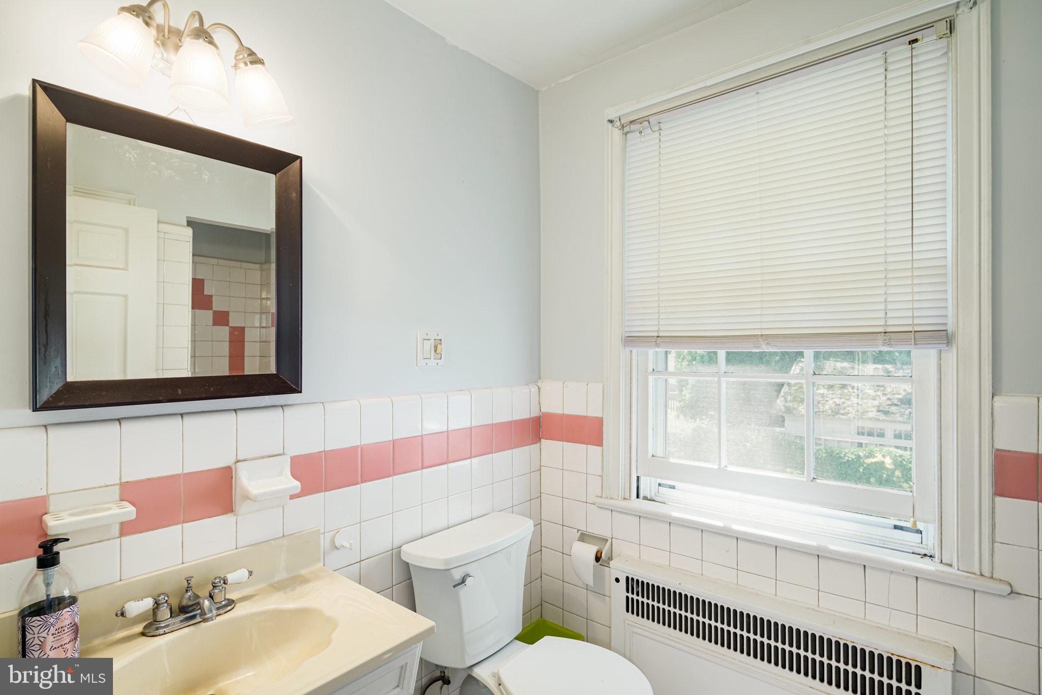 3608 State Road Drexel Hill, PA 19026 - Photo 16 of 31 Primary Bathroom