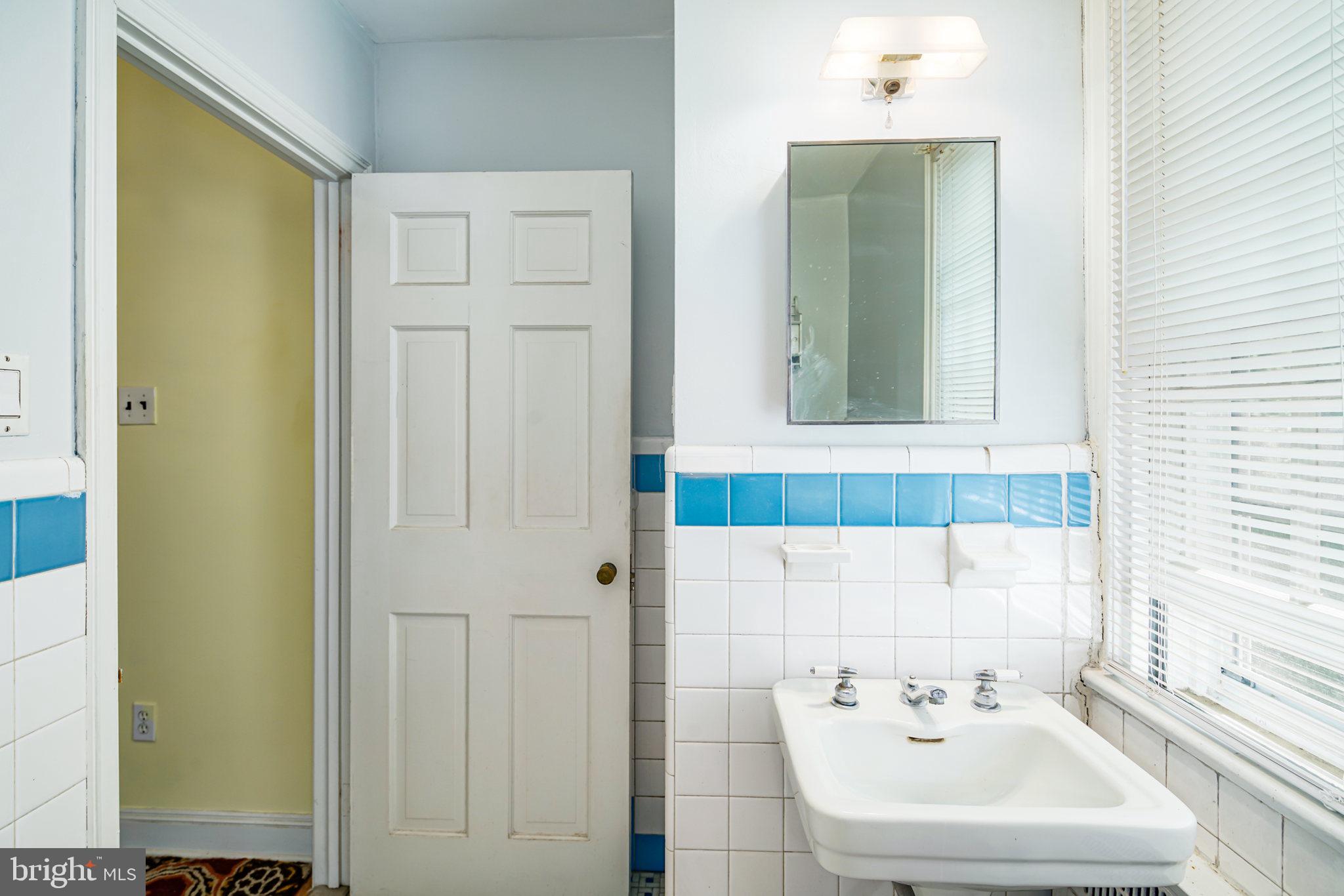 3608 State Road Drexel Hill, PA 19026 - Photo 24 of 31 Bathroom 2