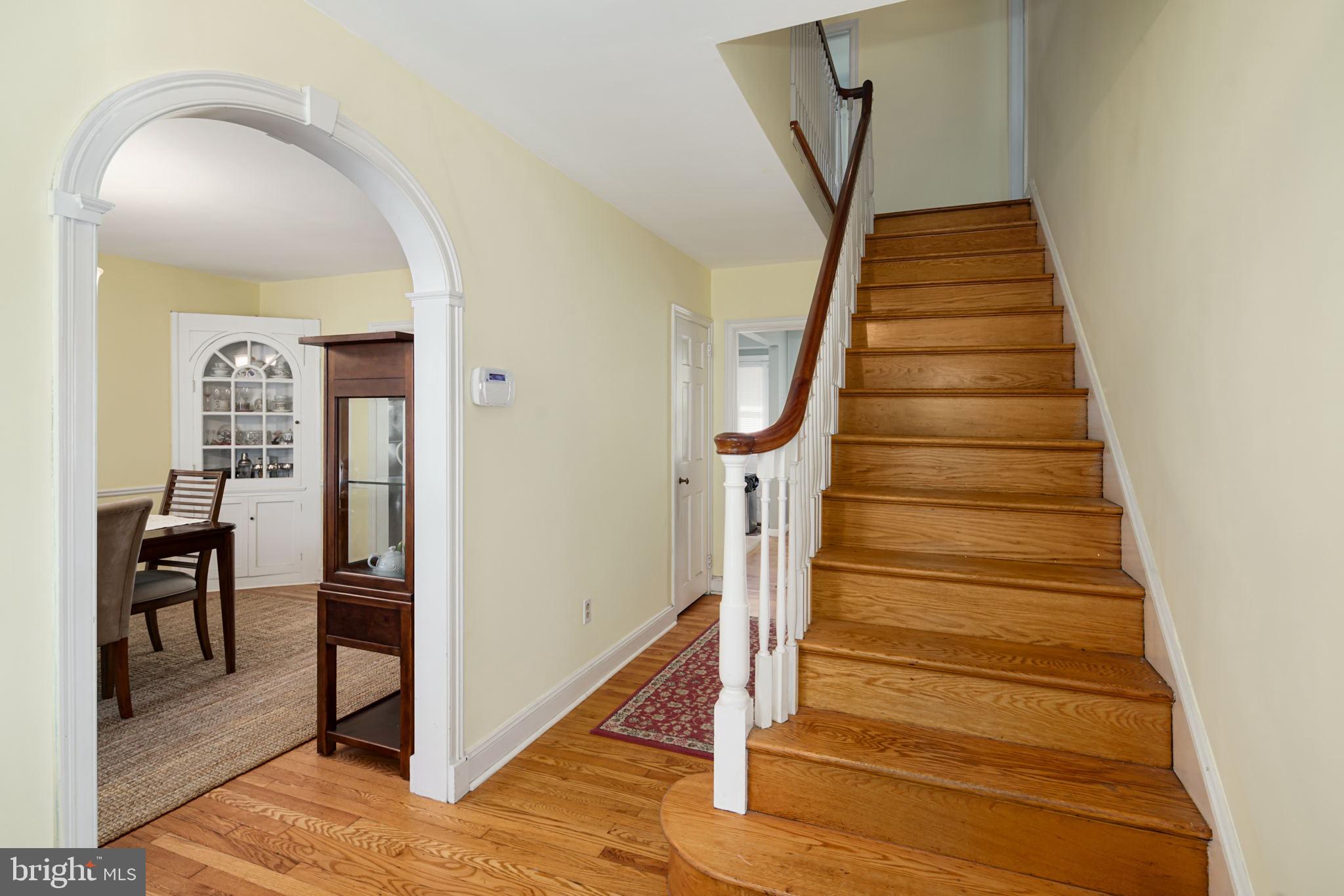 3608 State Road Drexel Hill, PA 19026 - Photo 4 of 31 Foyer